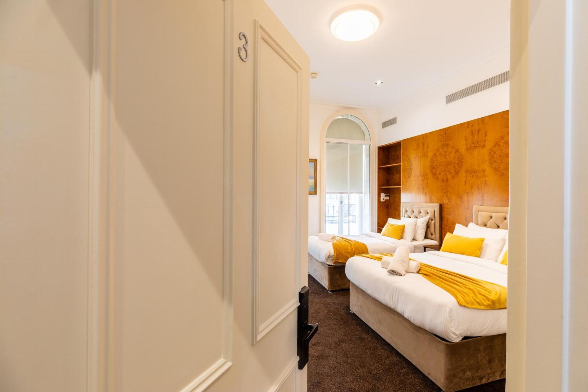 The Chapter - Mayfair Residences Лондон Экстерьер фото