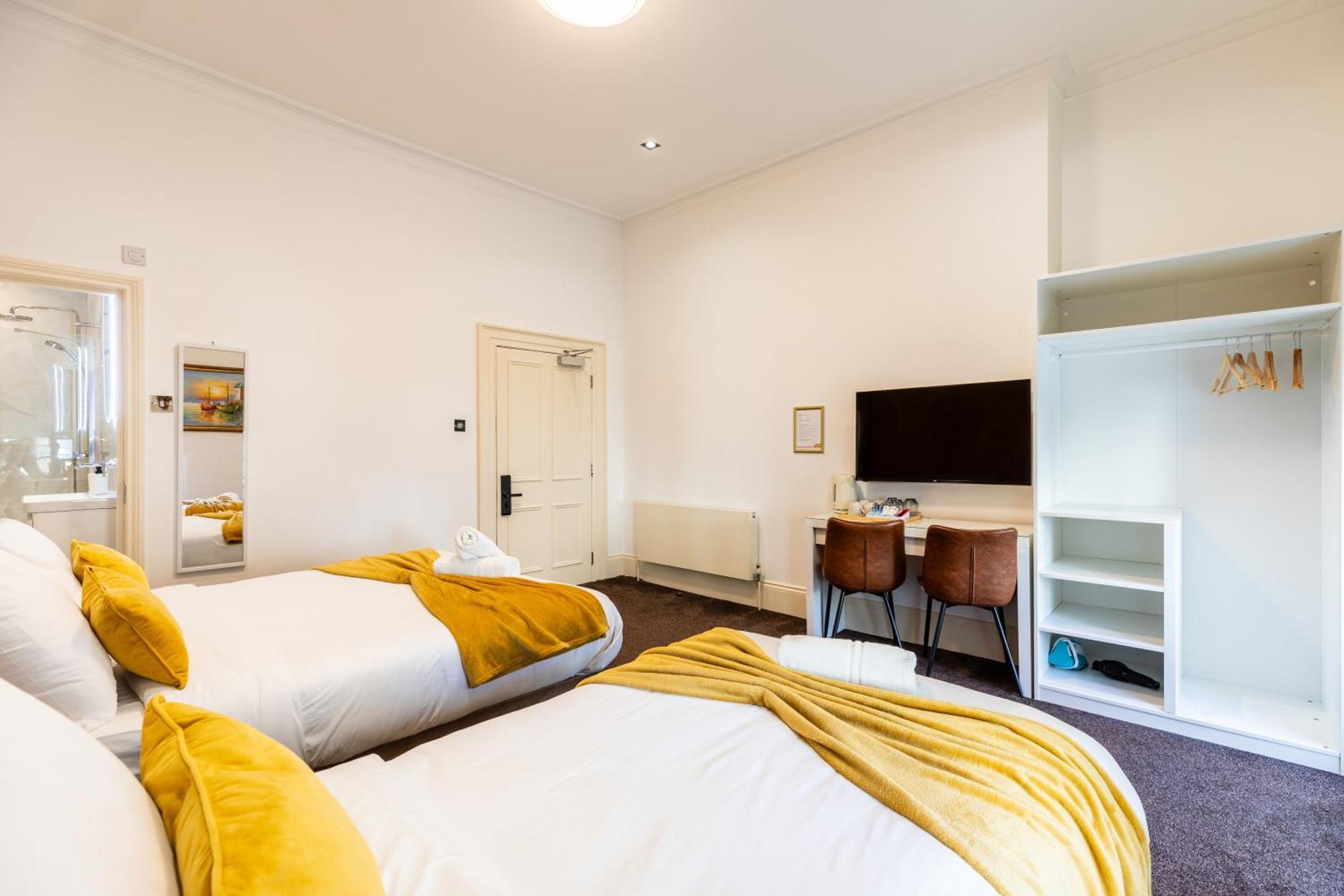 The Chapter - Mayfair Residences Лондон Экстерьер фото