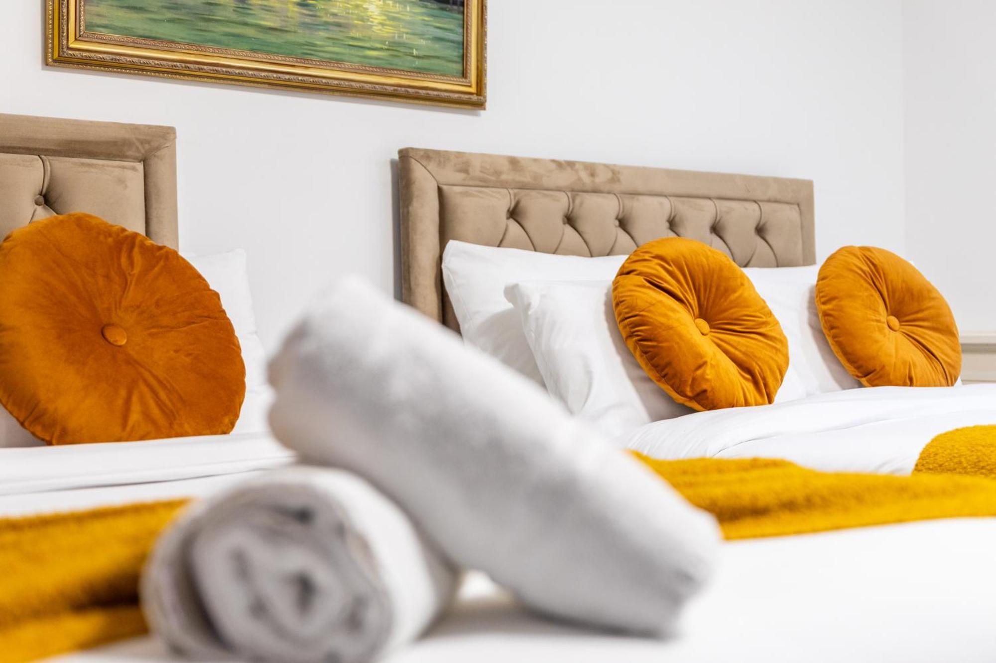 The Chapter - Mayfair Residences Лондон Экстерьер фото