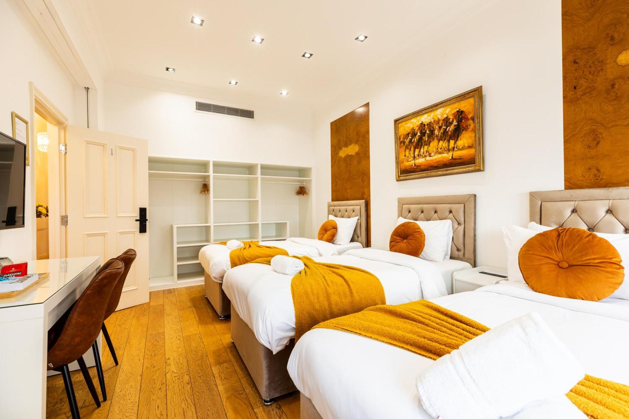 The Chapter - Mayfair Residences Лондон Экстерьер фото