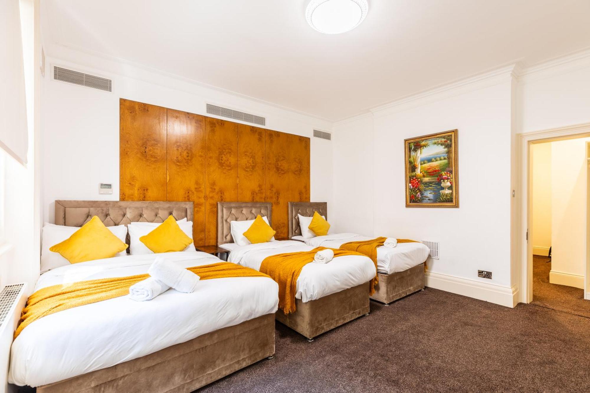 The Chapter - Mayfair Residences Лондон Экстерьер фото
