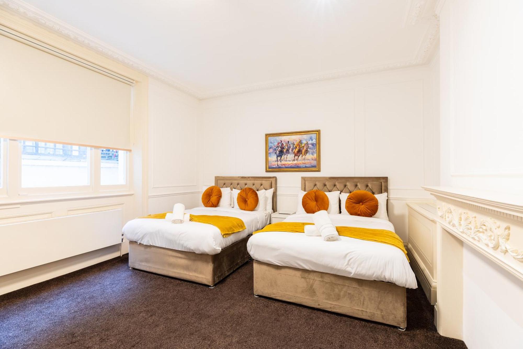 The Chapter - Mayfair Residences Лондон Экстерьер фото