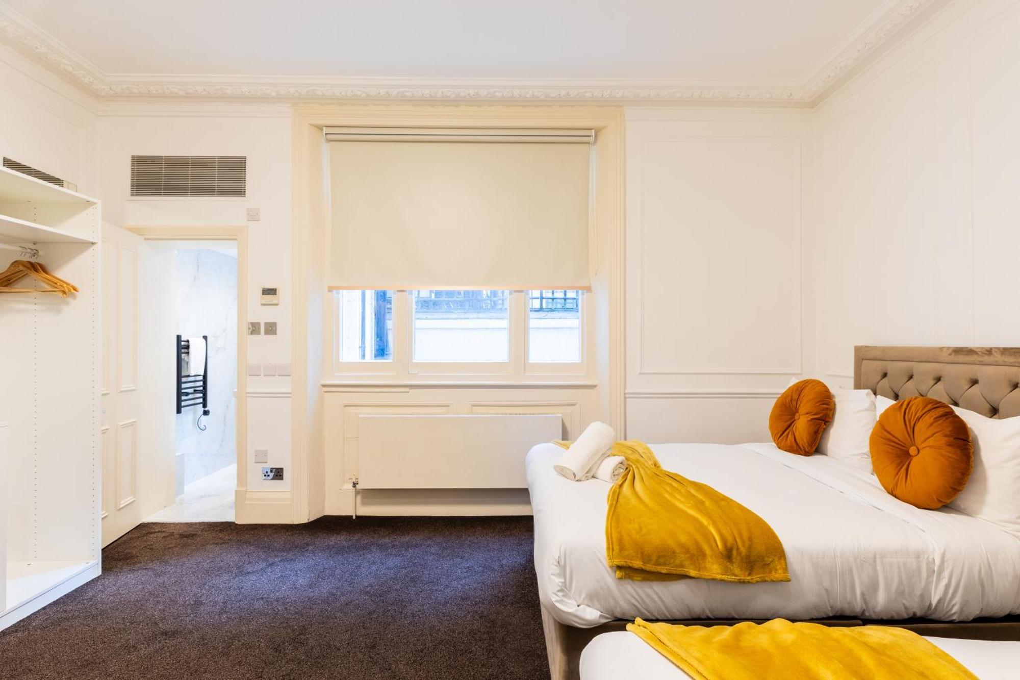 The Chapter - Mayfair Residences Лондон Экстерьер фото