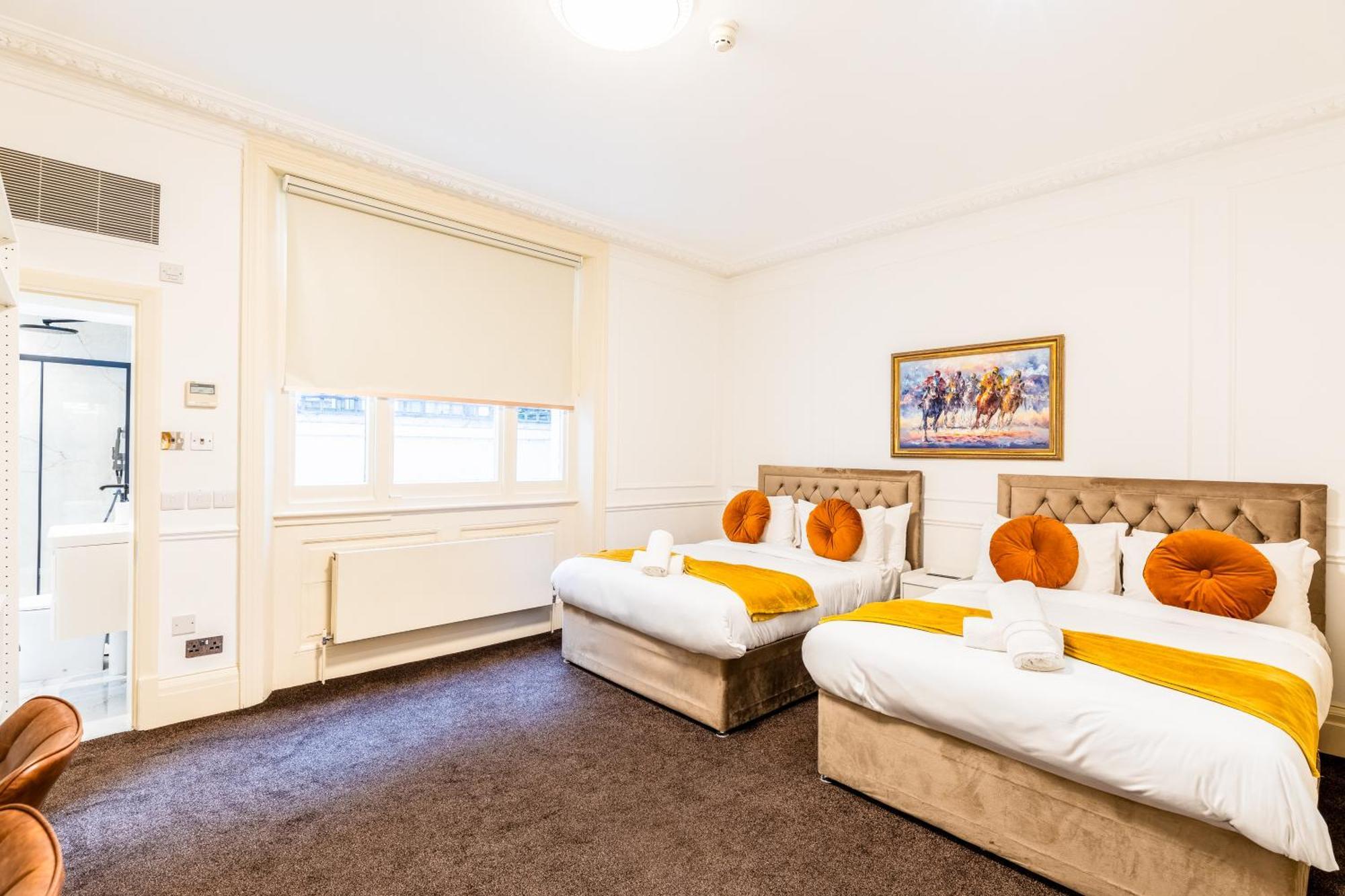 The Chapter - Mayfair Residences Лондон Экстерьер фото
